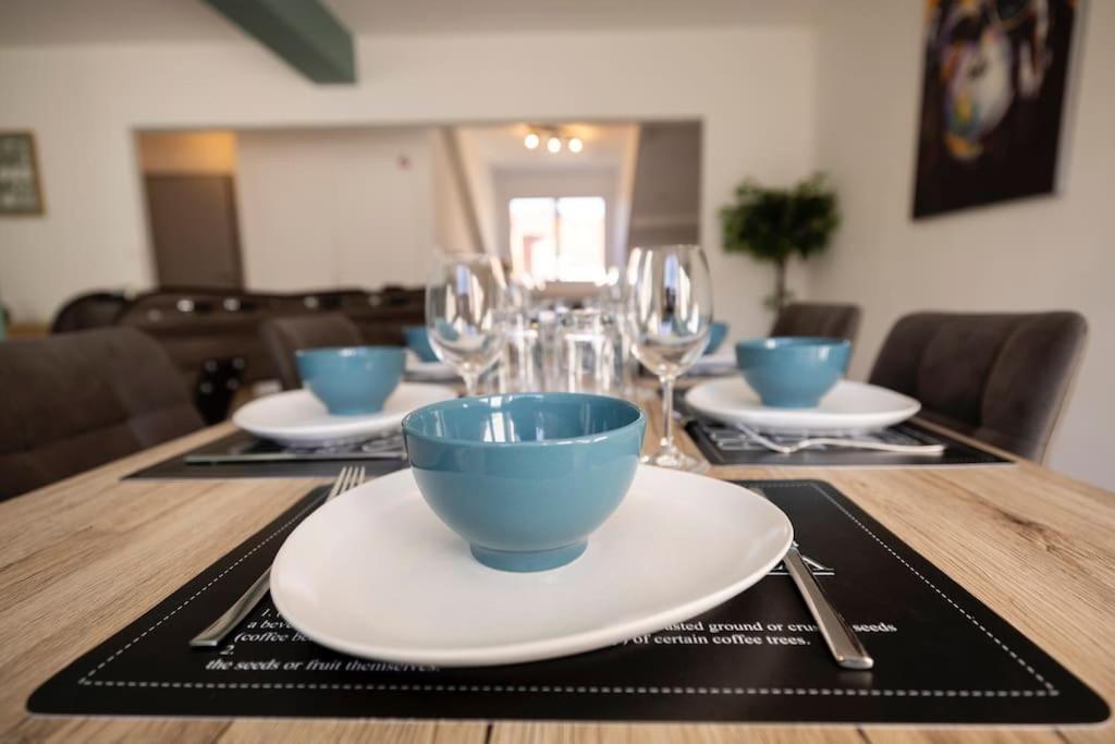 Le Convivial F - Tout Equipe - Centre-Ville Gare Montluçon Dış mekan fotoğraf